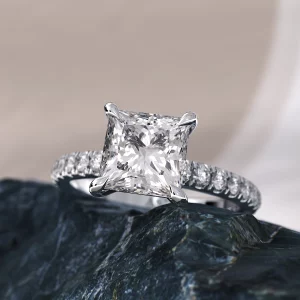 Best Platinum engagement rings in london 