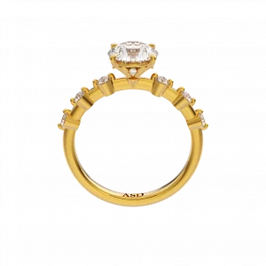 Round Cut Diamond Engagement Rings in London